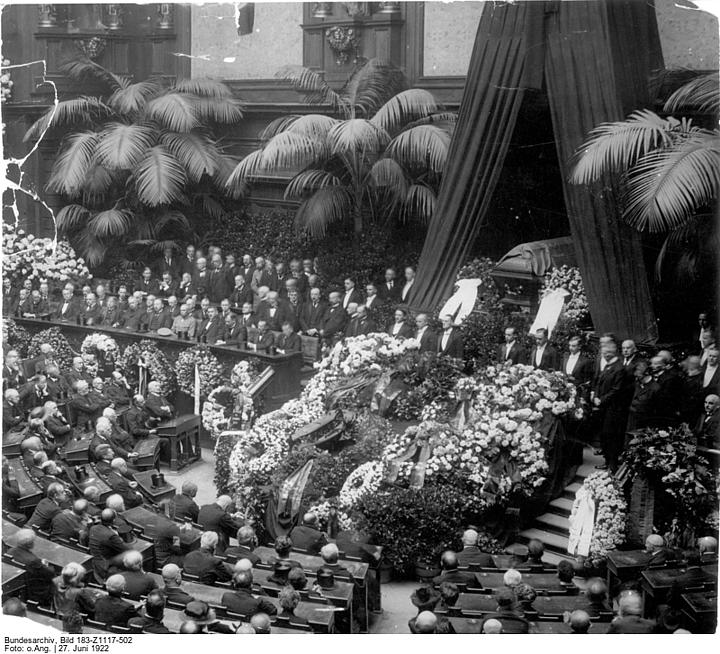 Staatsakt für Walter Rathenau im Reichstag am 27. Juni 1922