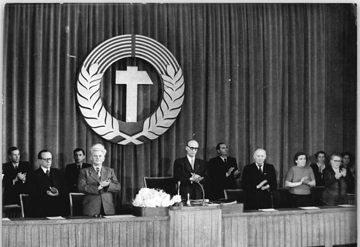 Präsidium der ersten Vollsitzung der Volkskammer 1950