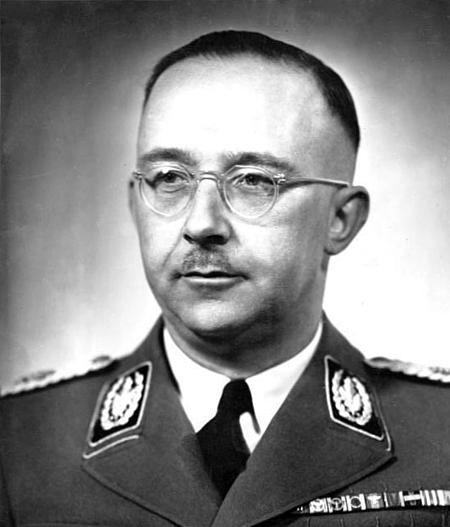 Porträt des Reichsführer SS und Chef der Deutschen Polizei Heinrich Himmler 1942, ab 1943 auch Reichsinnenminister.