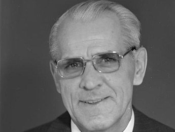 Willi Stoph, Innenminister der DDR 1952-1955